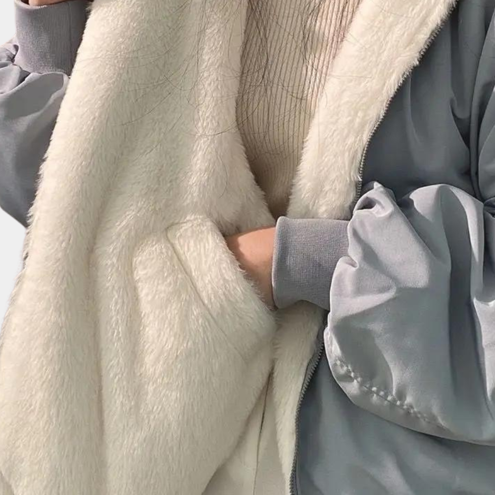 Noor | Korte dames winterjas met capuchon en voering