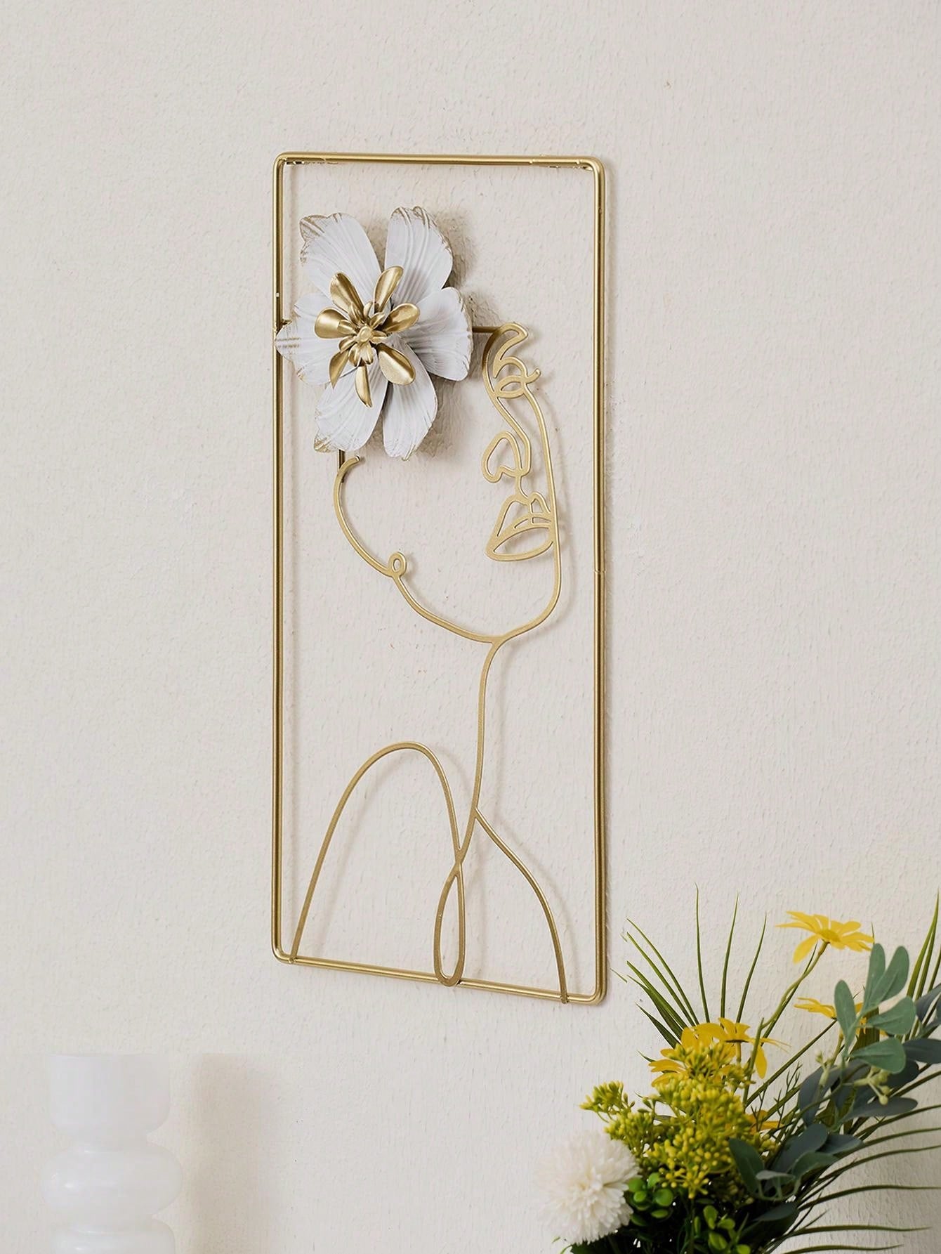 Hoogwaardige Vrouw & Bloem Wandhanger - Elegante Decoratie voor de Eetkamer