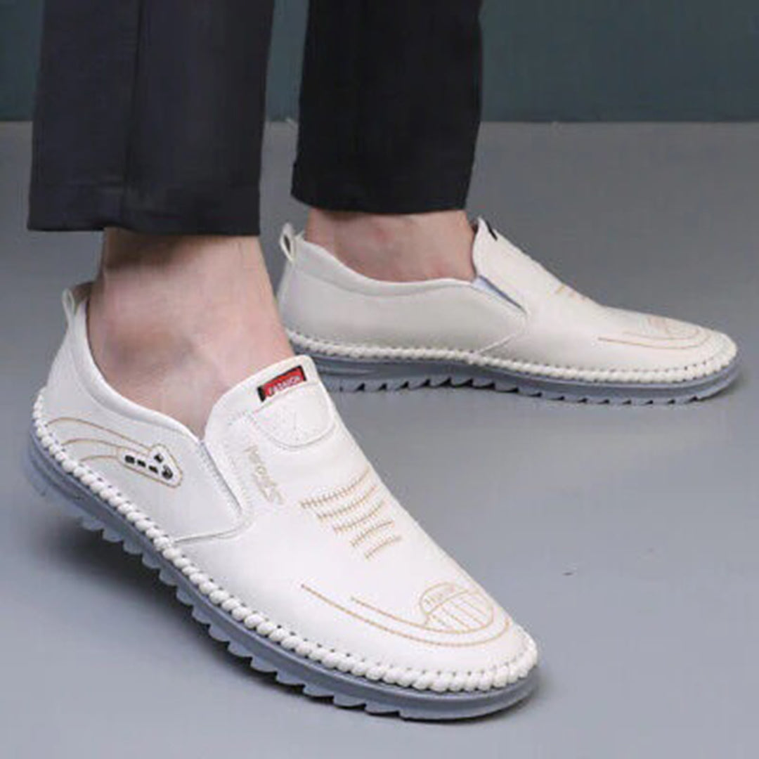 Sebastian | Zachte ademende PU loafers voor heren met handgestikte details