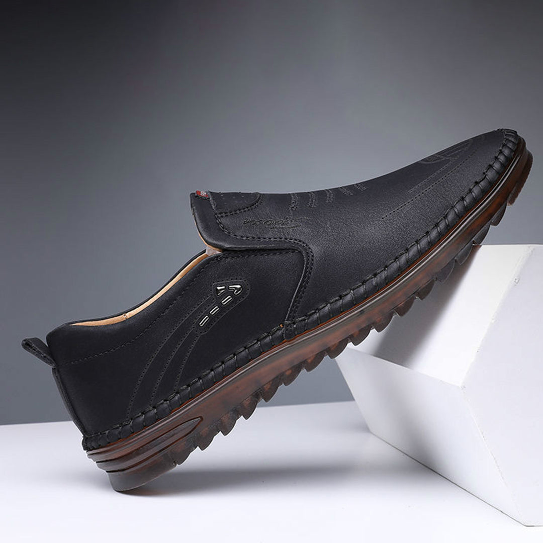 Sebastian | Zachte ademende PU loafers voor heren met handgestikte details