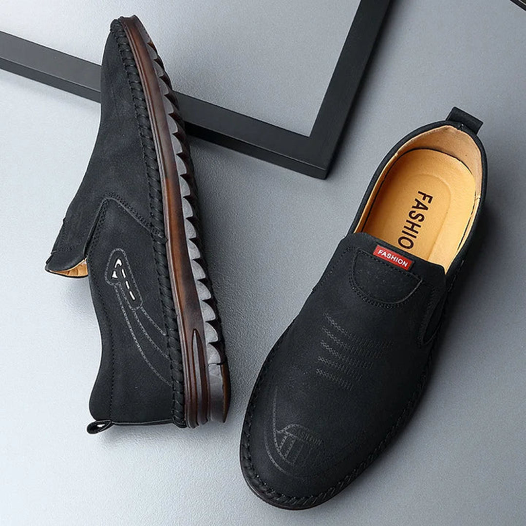 Sebastian | Zachte ademende PU loafers voor heren met handgestikte details