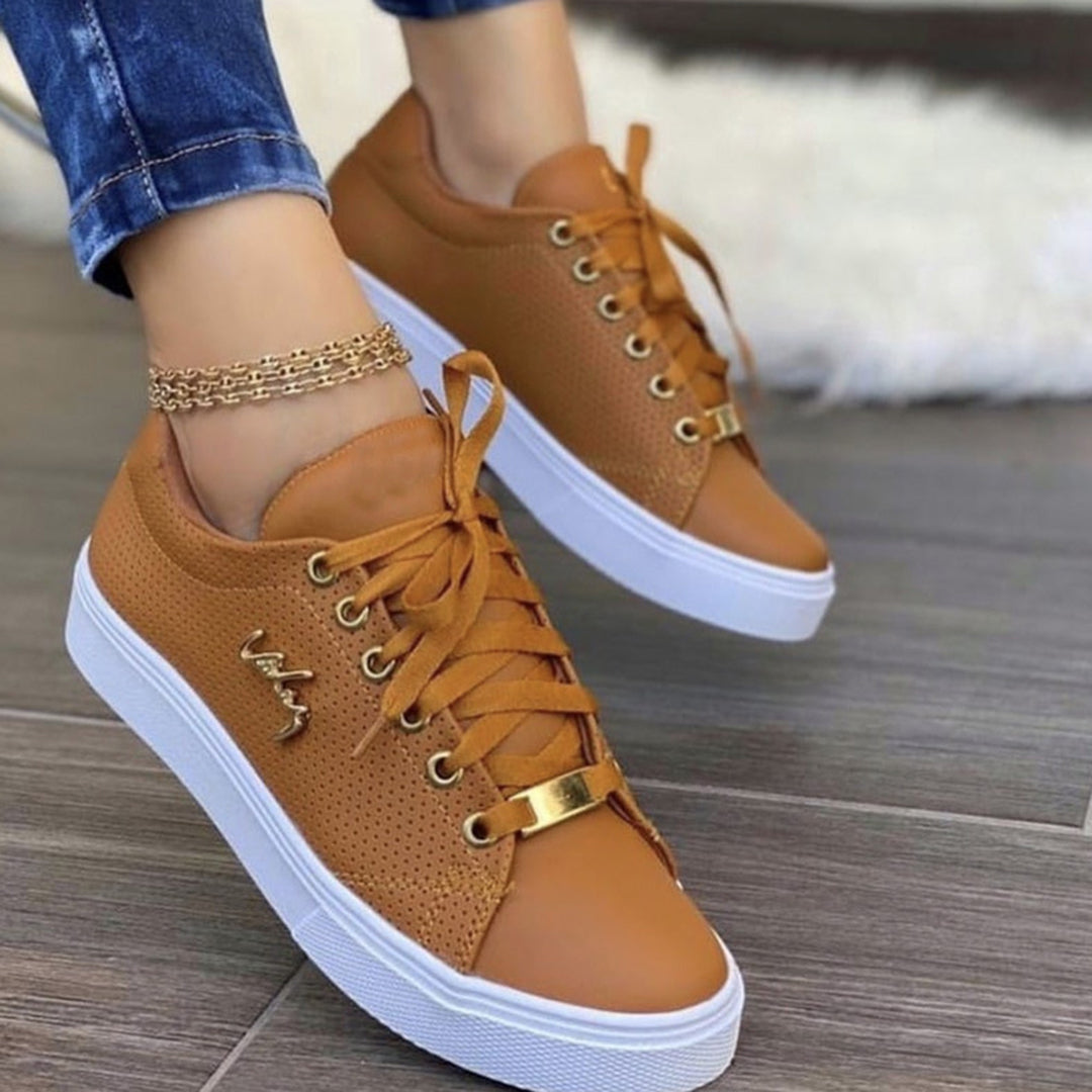Estrella | Ademend lichtgewicht leer herfst sneakers voor dames met sportieve plateauzool