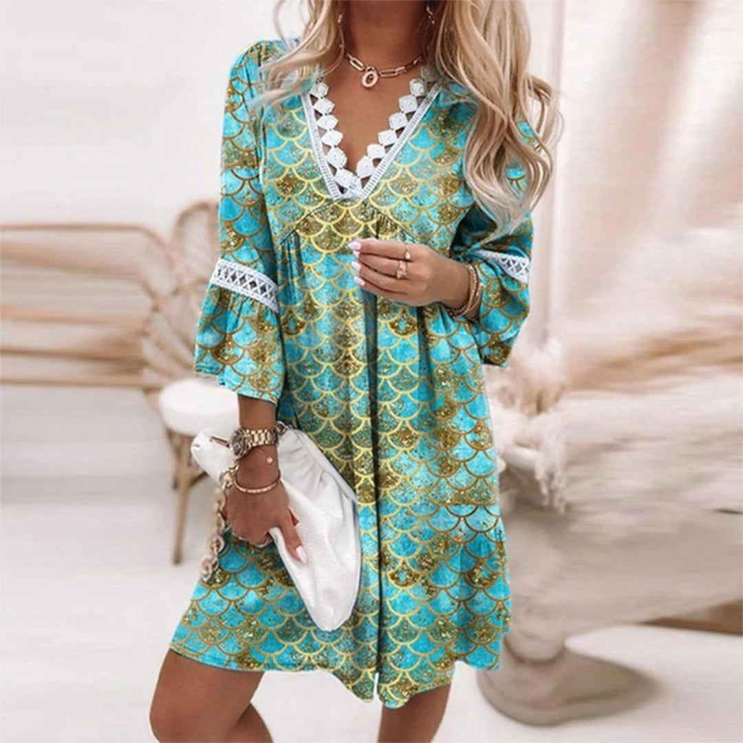 Luchtige zomerjurk met V-hals en elegante print – ideaal voor dames die houden van stijl en comfort