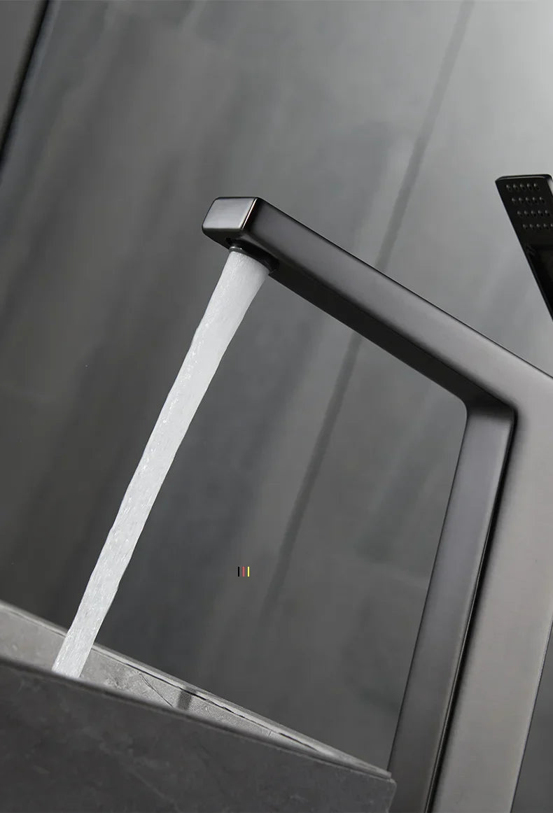 Moderne Enkelhendel Kraan - Lange Variant voor Stijl en Functionaliteit