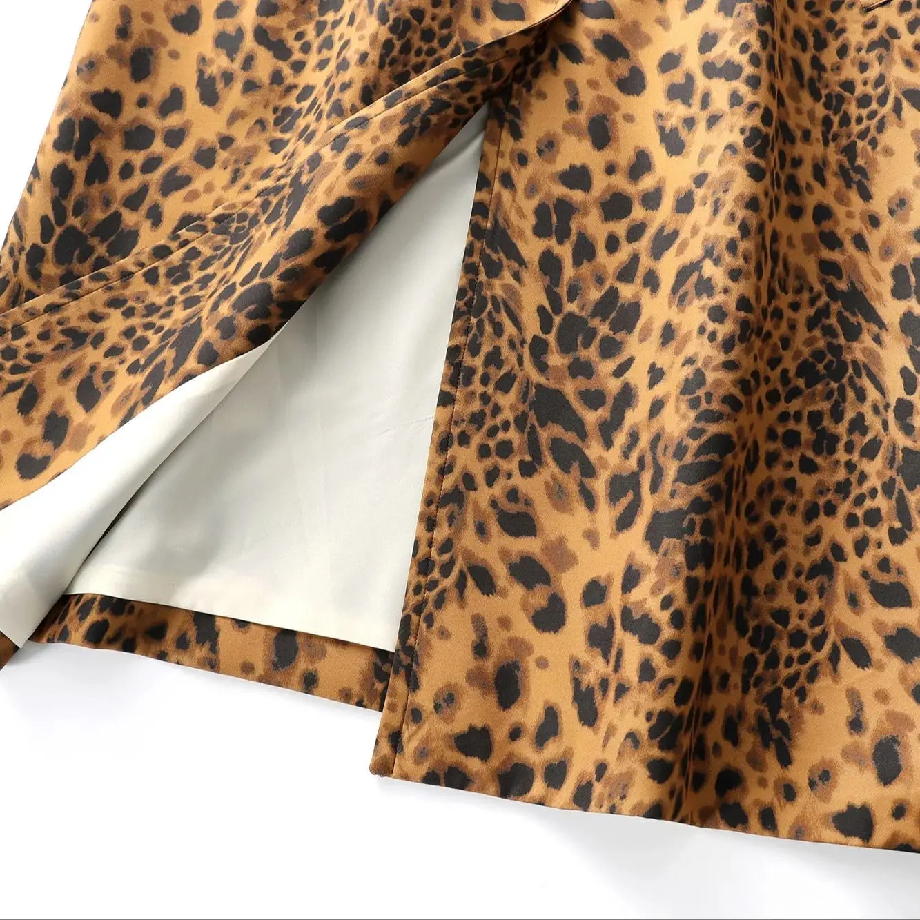 Eva - Luipaardprint Dames Trenchcoat met Zakken