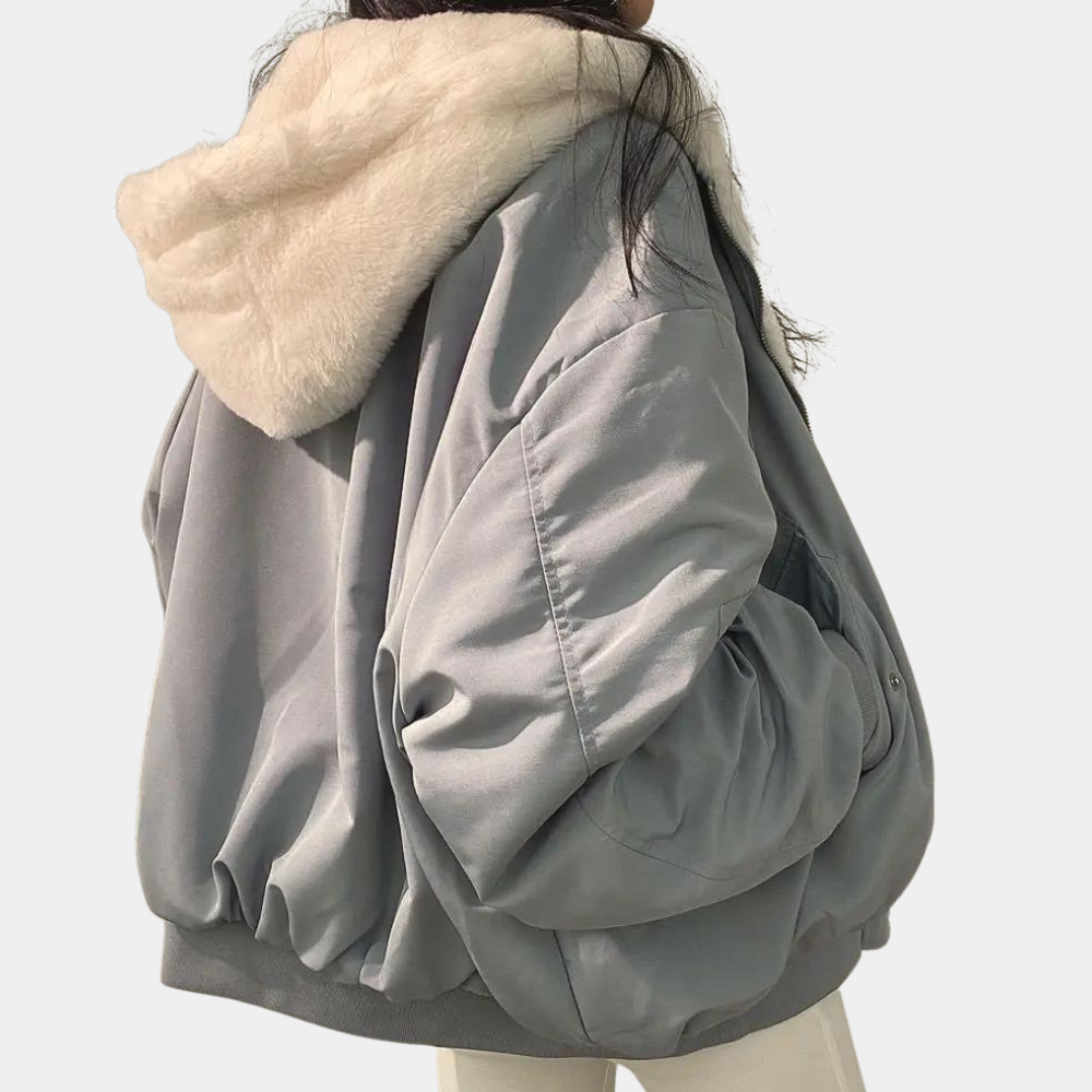 Noor | Warme korte winterjas voor dames met capuchon en zachte voering