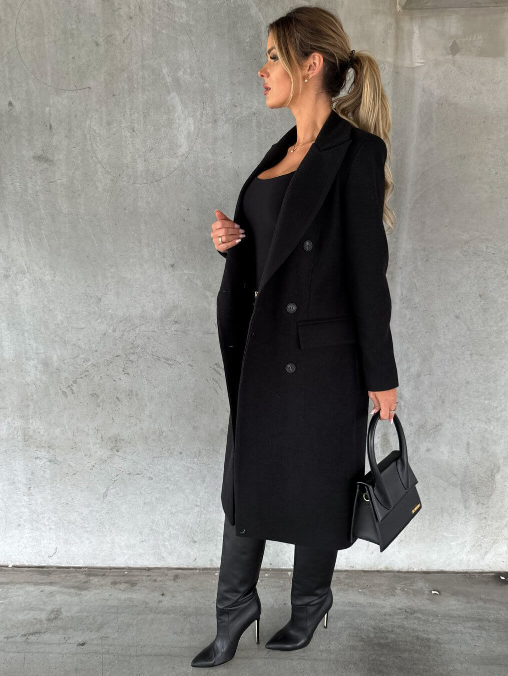 Emma | Warme elegante wolmix herfstmantel voor dames met dubbele rij knopen
