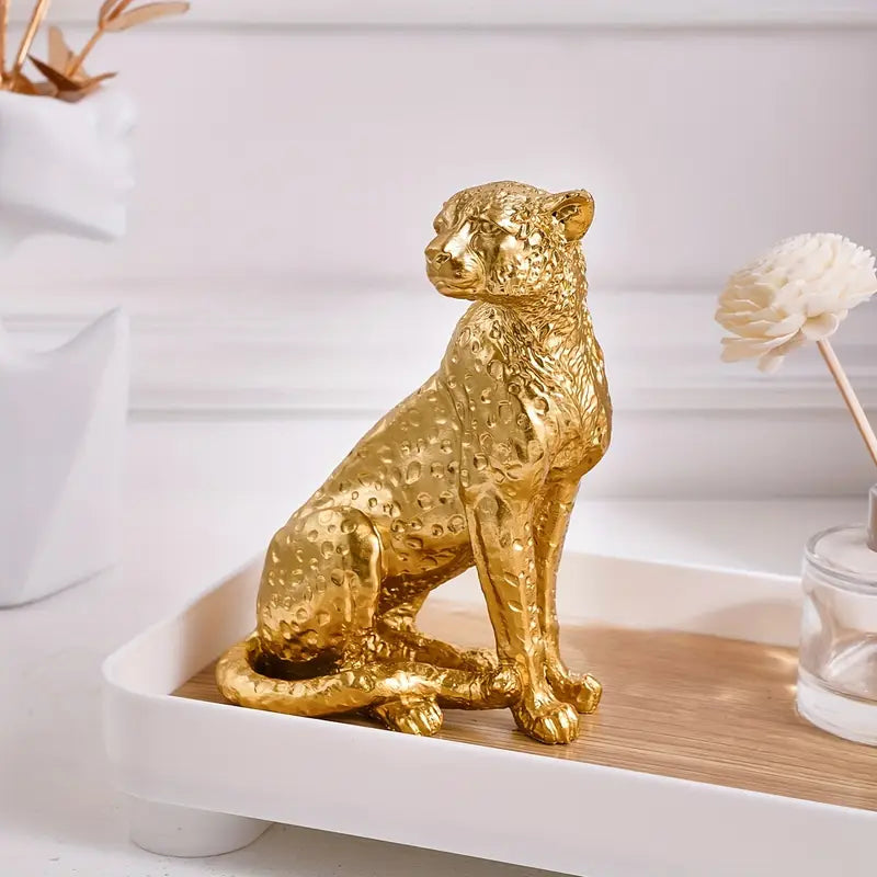 Beeldje GoldenProwl – Handgemaakt Modern Deco Design